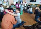 Narovnání poškozených vztahů ve třídě V. Z (27).jpg