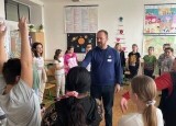 Narovnání poškozených vztahů ve třídě V. Z (4).JPG