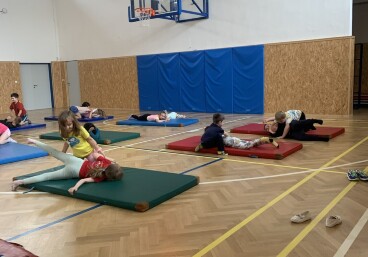 1.L Trenéři do škol