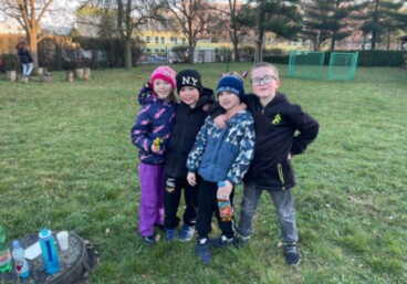 2025-26 1.L Noc s Andersenem -opékání buřtů